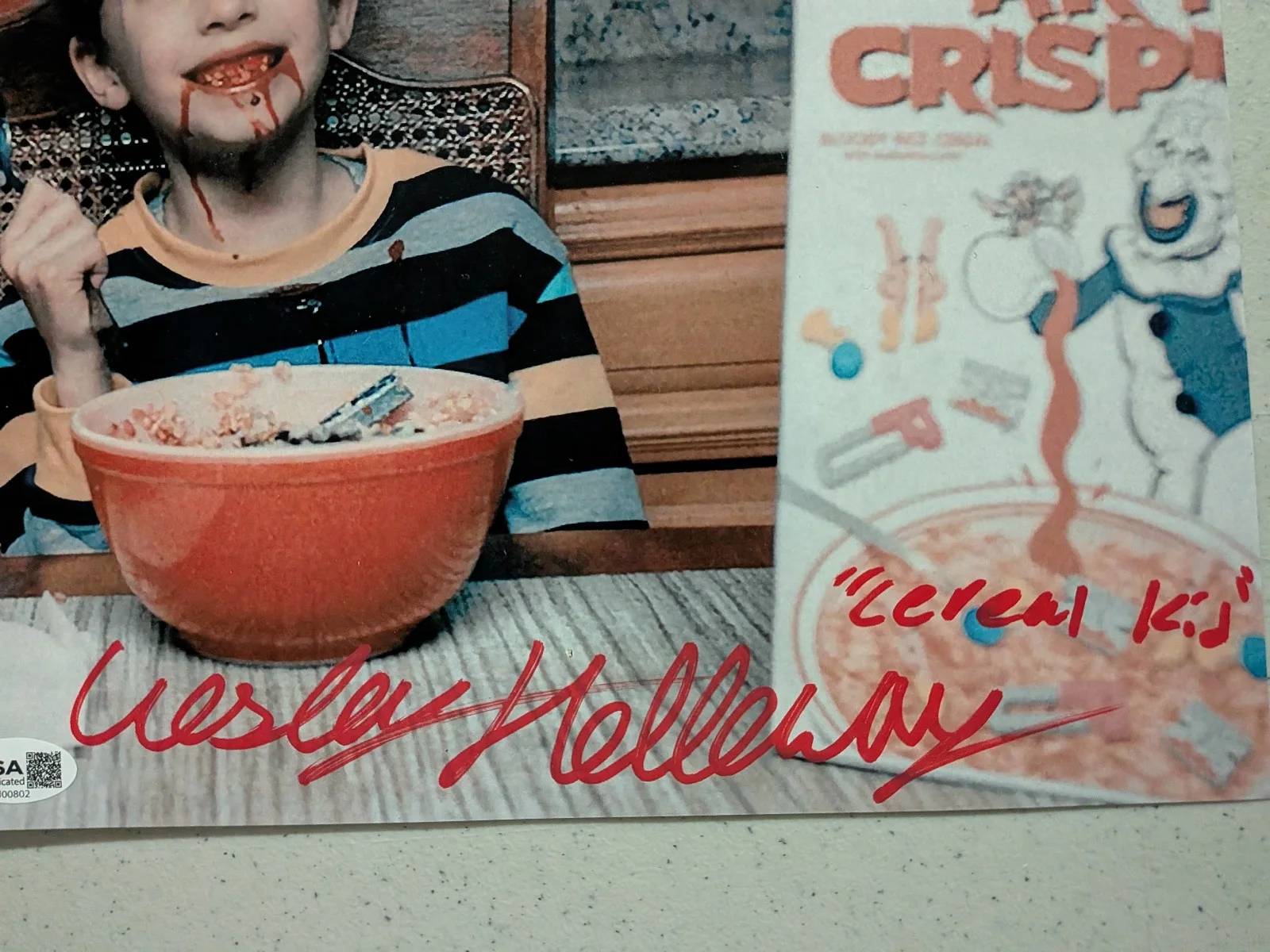 WESLEY HOLLOWAY Signed 8x10 Photo TERRIFIER 2 Damien Cereal Kid Auto JSA COA Ar, изображение 2