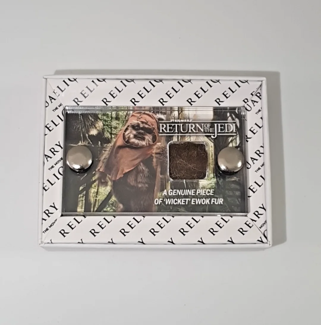 Movie Prop display Star Wars Return of the Jedi Ewok fur prop section with coa., изображение 2