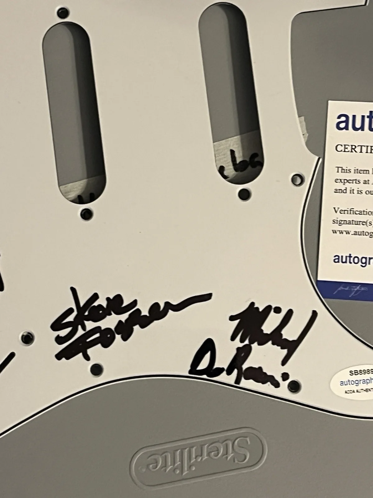 Heart Band Roger Fisher Michael DeRosier Steve Fossen Signed PICKGUARD Auto ACOA, изображение 4