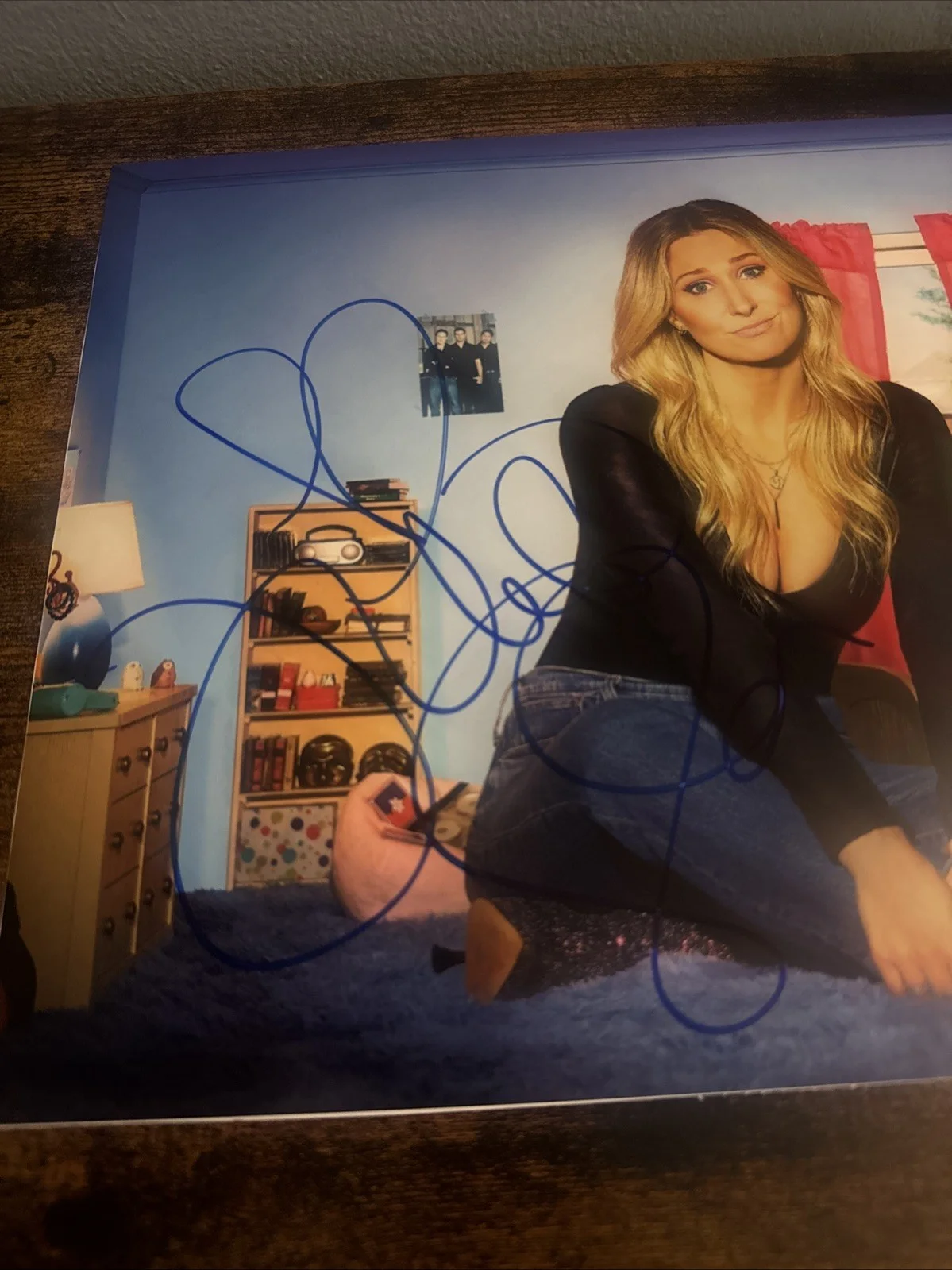 NIKKI GLASER SIGNED AUTOGRAPHED 11x14 PHOTO ROAST COMEDIAN BECKETT BAS, image 2