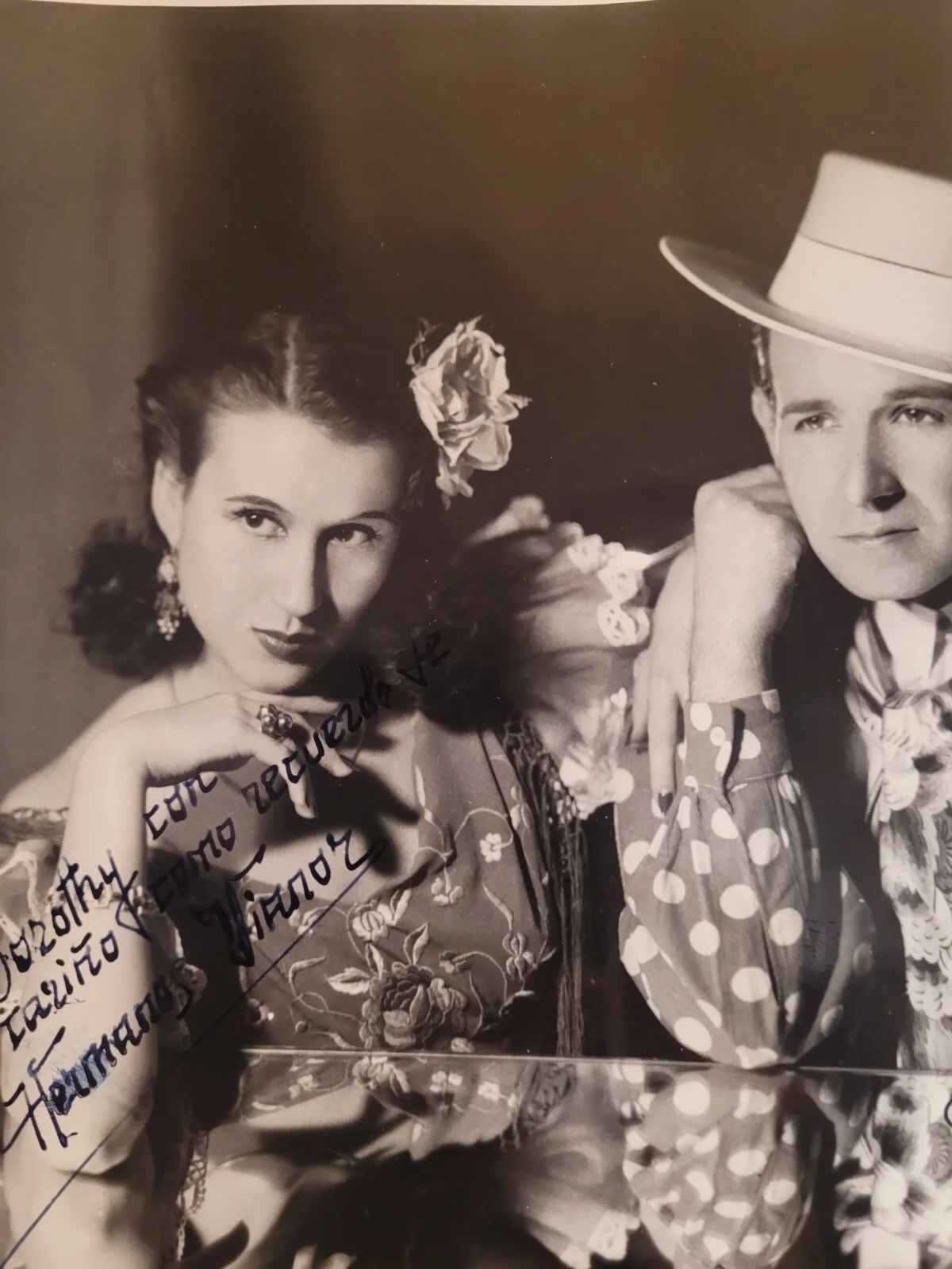 Autographed Press Photo 8×10, image 4