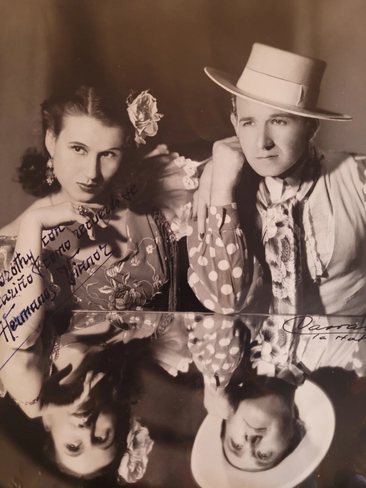 Autographed Press Photo 8×10, image 5