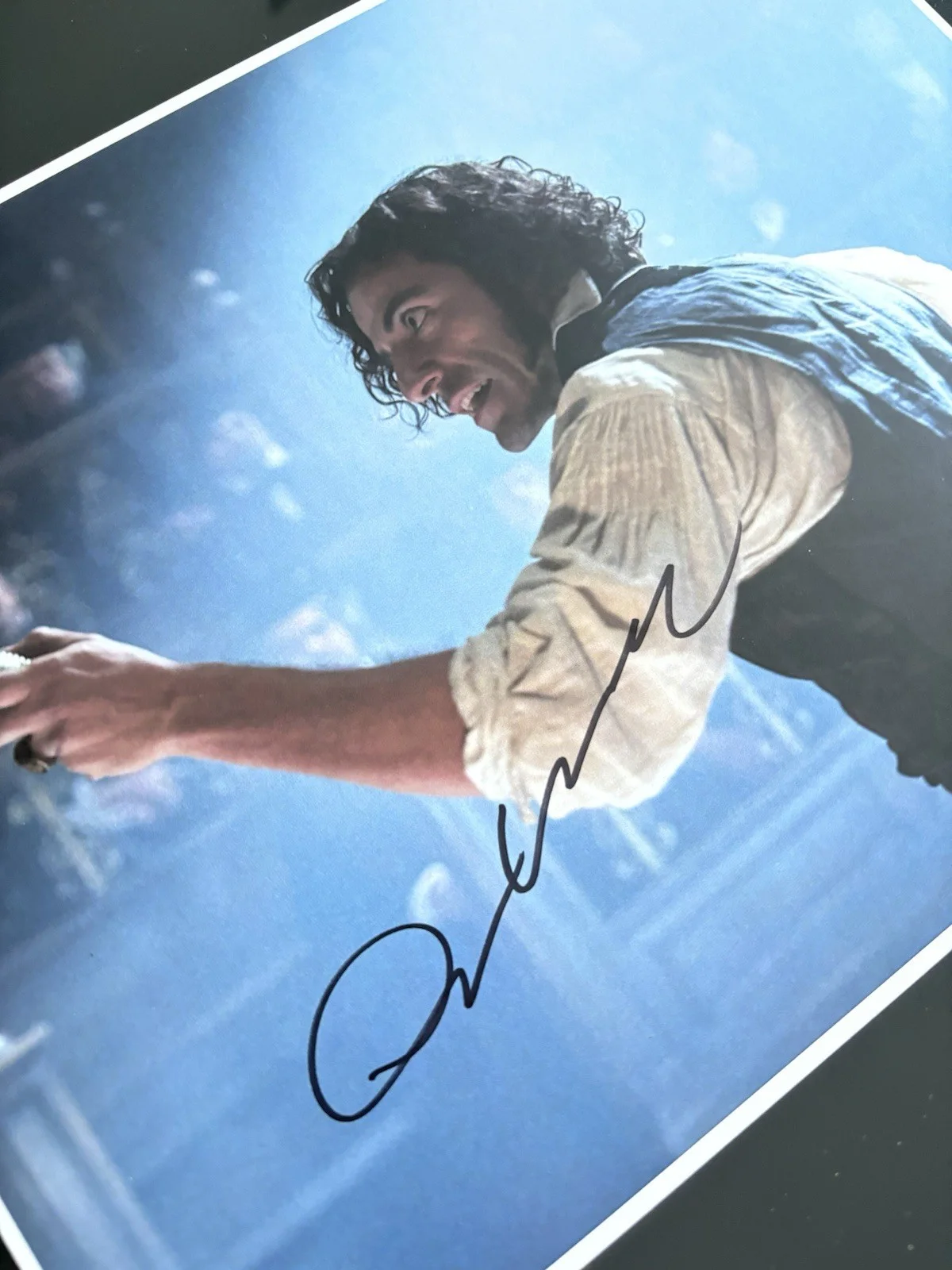 Oscar Isaac — Oscar Isaac Signed 8.5x11 Photo Frankenstein Authentic Autograph, image 4
