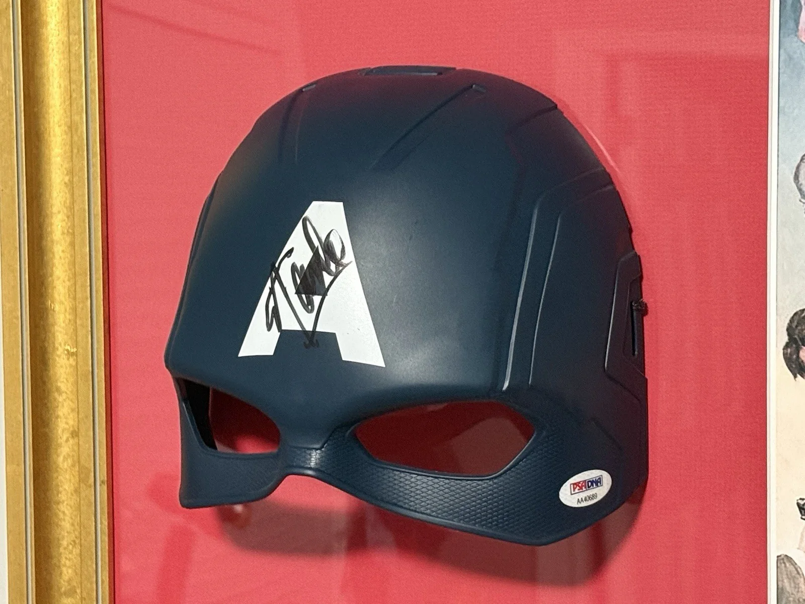 Stan Lee — Stan Lee Signed Captain America Mask Movie Poster Professionally Framed PSA COA, image 2