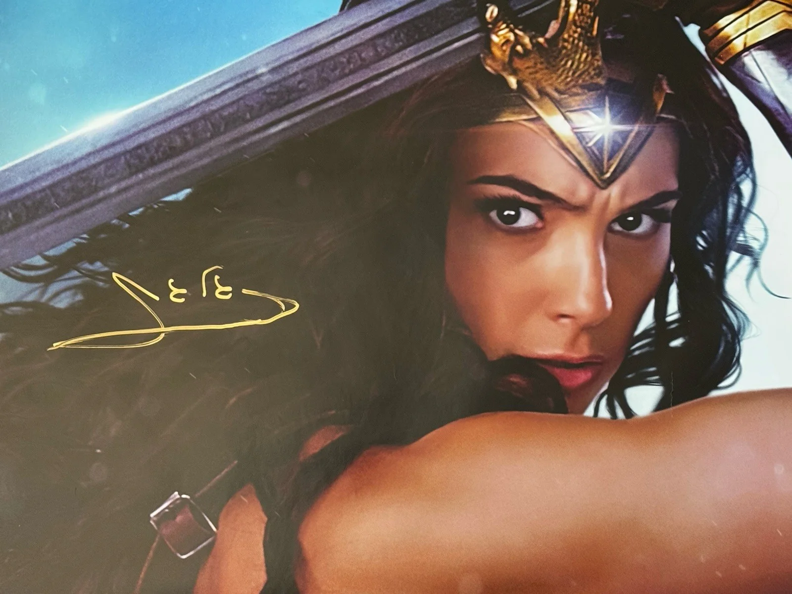 Gal Gadot — Gal Gadot Signed Wonder Woman 27x40 Original Double Sided Movie Poster SWAU COA, изображение 2