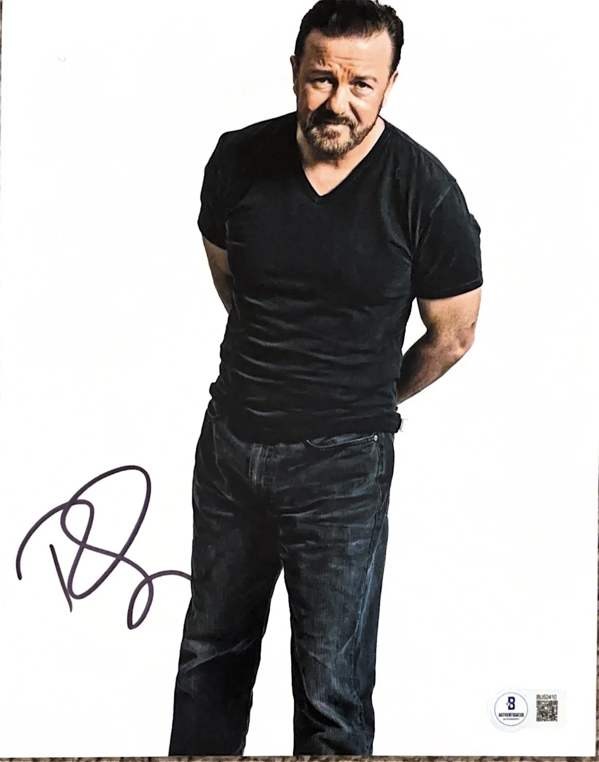 Ricky Gervais — Ricky Gervais Hot! signed Comedian The Office 8x10 photo Beckett BAS coa
