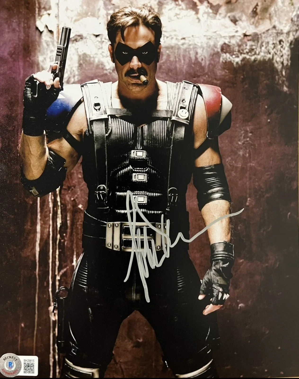 Jeffrey Dean Morgan — Jeffrey Dean Morgan Signed Photo BAS COA Watchmen Autograph Negan Walking Dead
