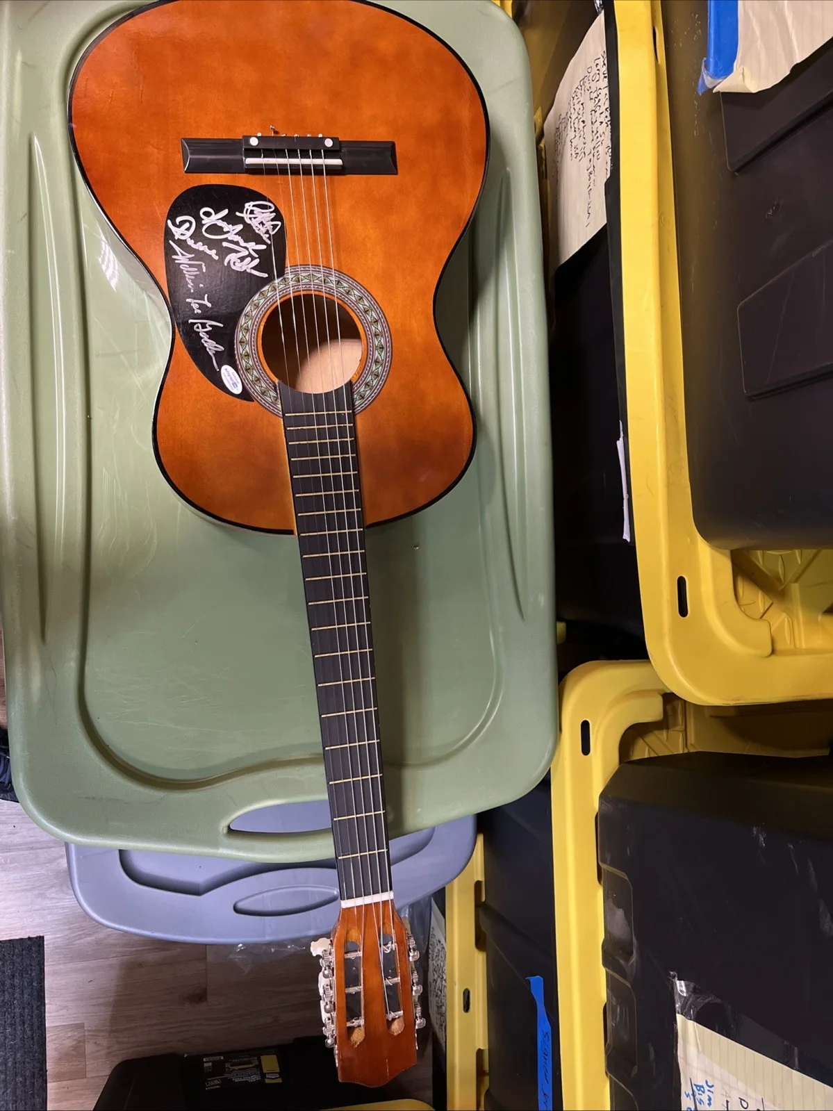 * THE OAK RIDGE BOYS signed acoustic guitar WILLIAM, JOE, RICHARD & DUANE ACOA, image 5