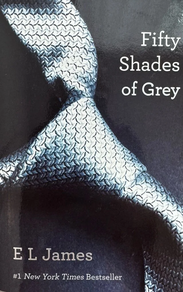 EL James — EL James Signed (Fifty Shades of Grey) Paperback Book PSA/DNA, изображение 2