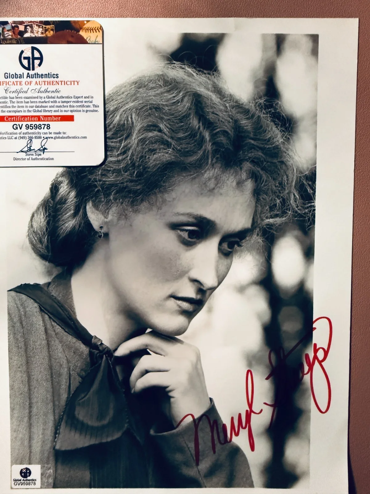 Meryl Streep — Meryl Streep Signed•Vintage 8x10 Beautiful Rare•Portrait•w Global Authentics COA, изображение 2