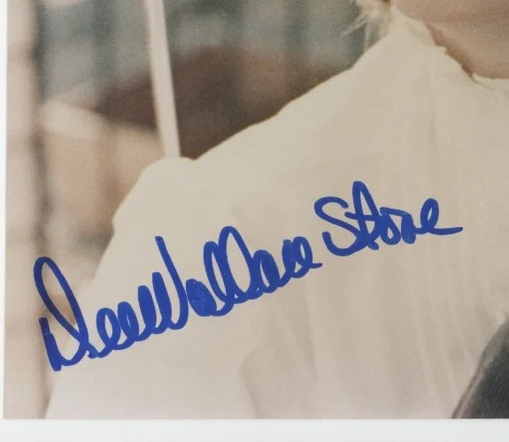 Dee Wallace Stone — Dee Wallace Stone Signed 8x10 Color Photo Autograph, E.T. With Drew Barrymore, изображение 2