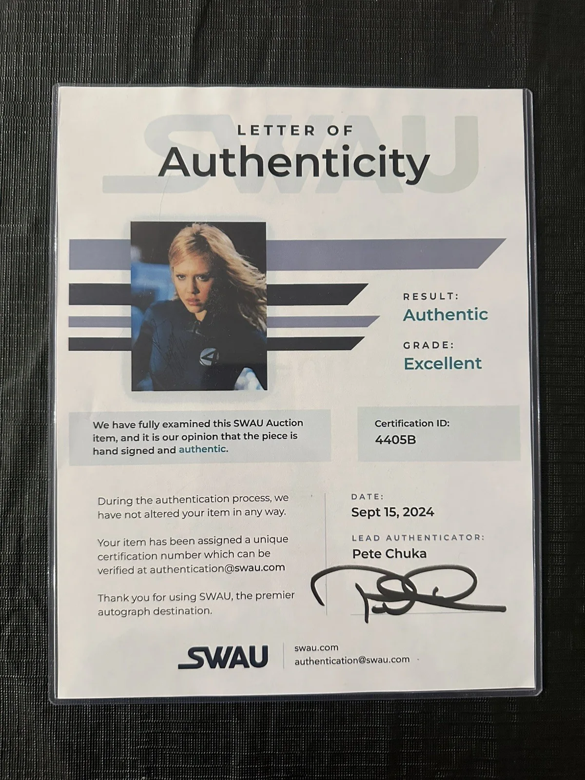 Jessica Alba as Sue Storm from Marvel’s Fantastic Four 8x10 Signed with SWAU LOA, изображение 2