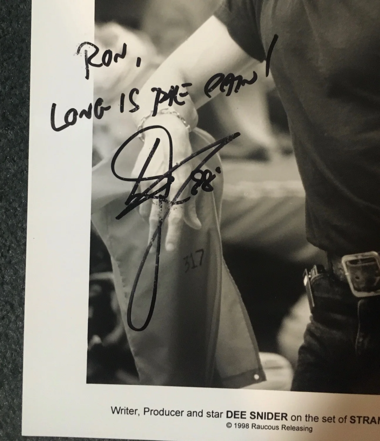Dee Snider — STRANGELAND 1998 ORIGINAL 8x10 studio photo! DEE SNIDER AUTOGRAPHED HORROR!, изображение 2