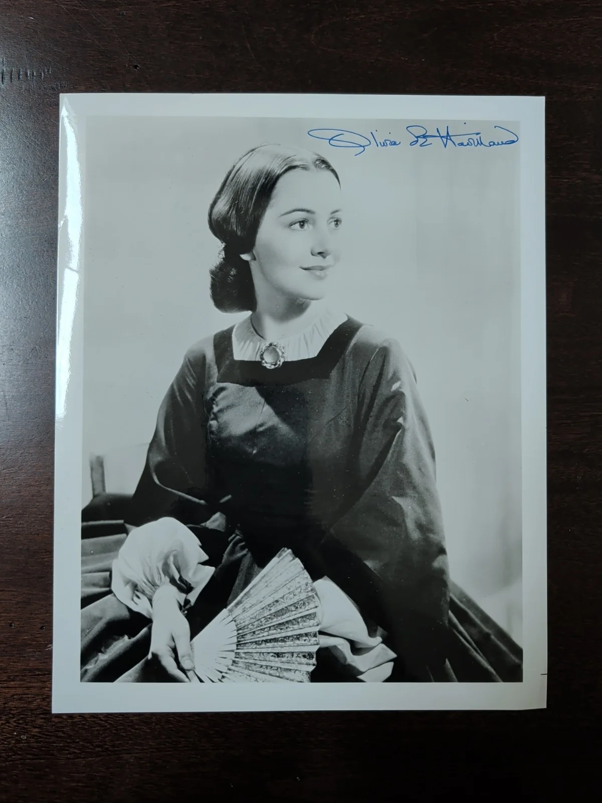 Olivia de Havilland — Olivia de Havilland Signed GWTW Melanie 8x10 Photo + Rare 1995 Provenance Letter