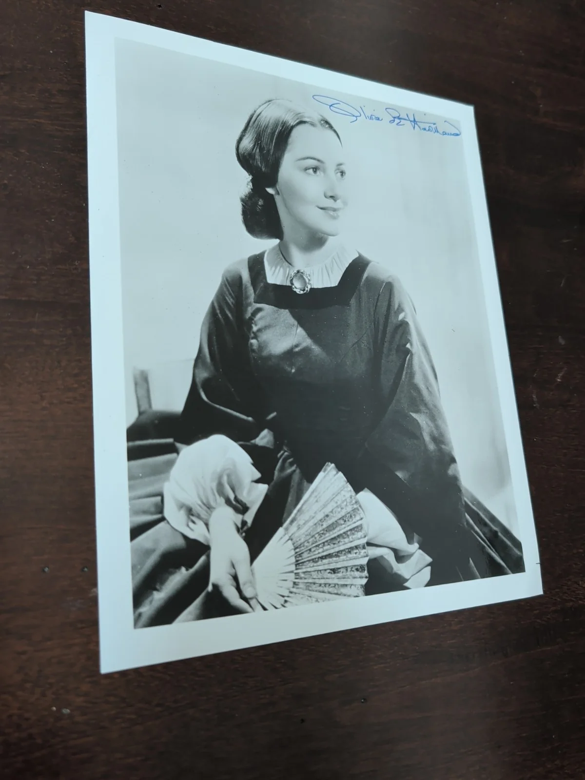 Olivia de Havilland — Olivia de Havilland Signed GWTW Melanie 8x10 Photo + Rare 1995 Provenance Letter, изображение 3