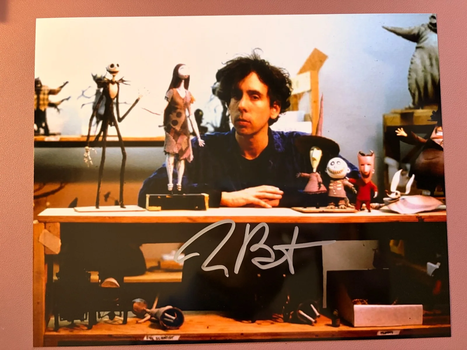 TIM BURTON — Tim Burton Signed•Cool 8x10 Autographed Photo•CORPSE BRIDE•BEETLEJUICE w/ COA