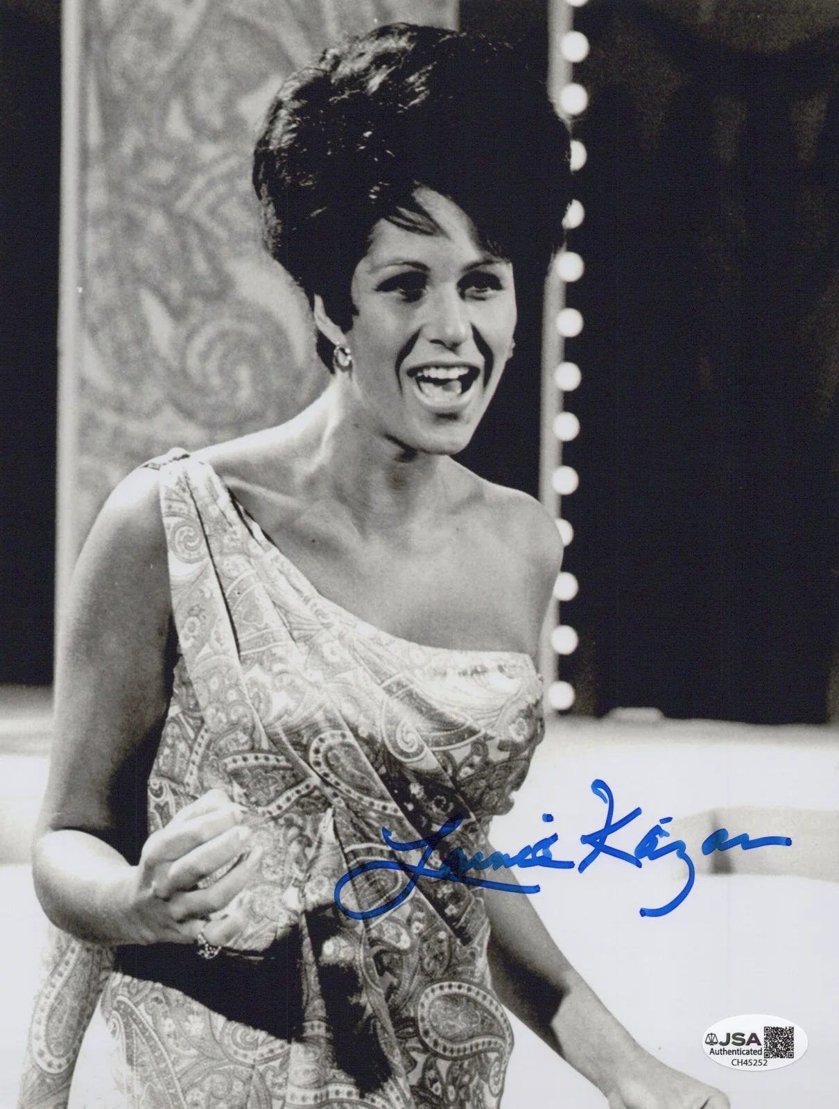 Lainie Kazan — LAINIE KAZAN Hand Signed 8x10 PHOTO ACTRESS & SINGER Autograph JSA COA CERT