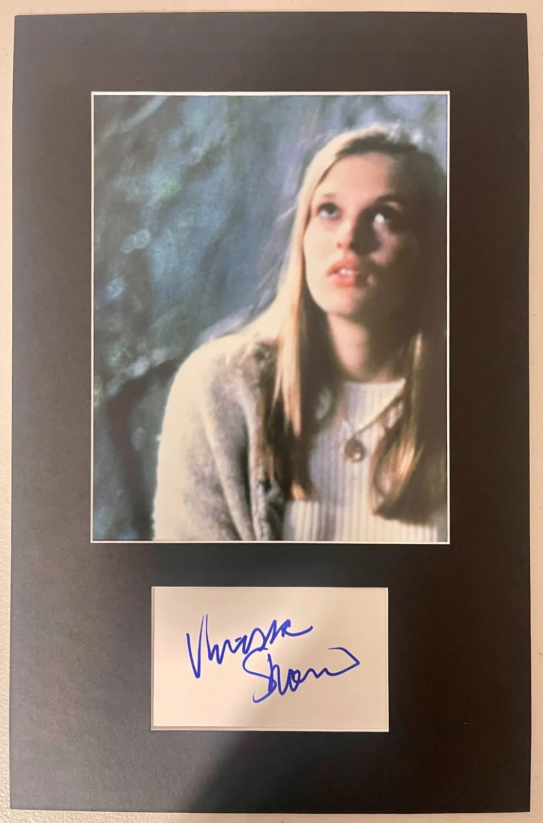 VINESSA SHAW — Vinessa Shaw Hocus Pocus matted signed index card with photo 11x17 #1 Allison