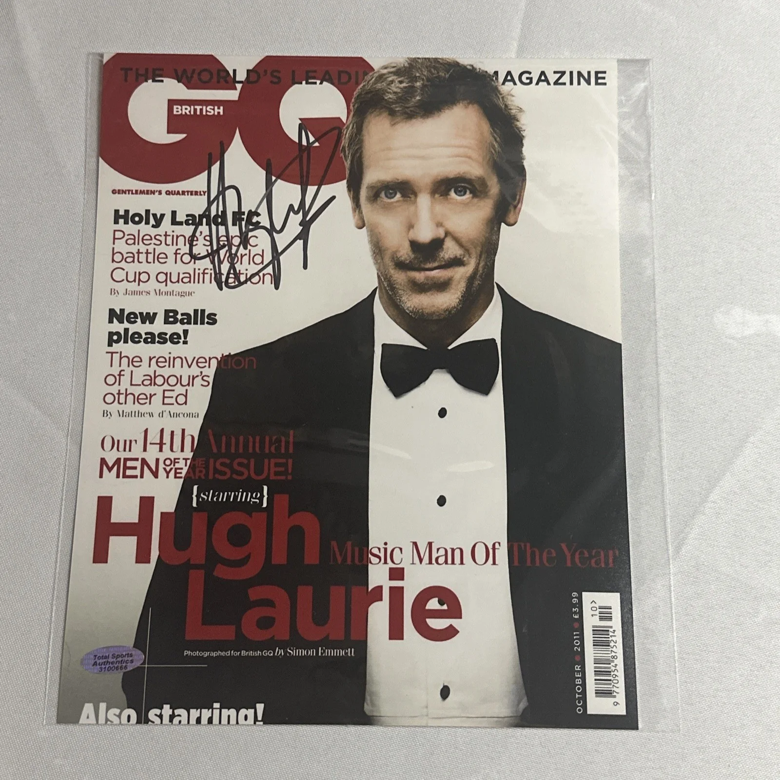 Hugh Laurie - Signed Auto - 8x10 Photo - With COA - “Music Man Of The Year”, изображение 2