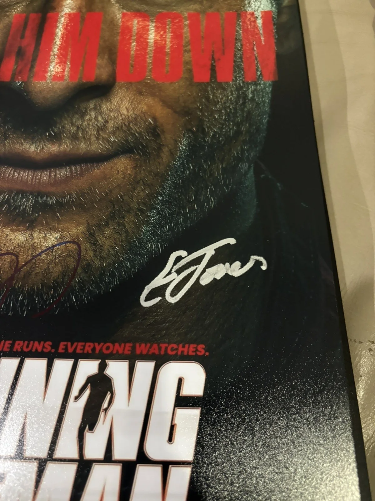 Edgar Wright, Glen Powell — The Running Man 11x17 Photo Signed by Edgar Wright, Glen Powell and Emilia Jones, изображение 3