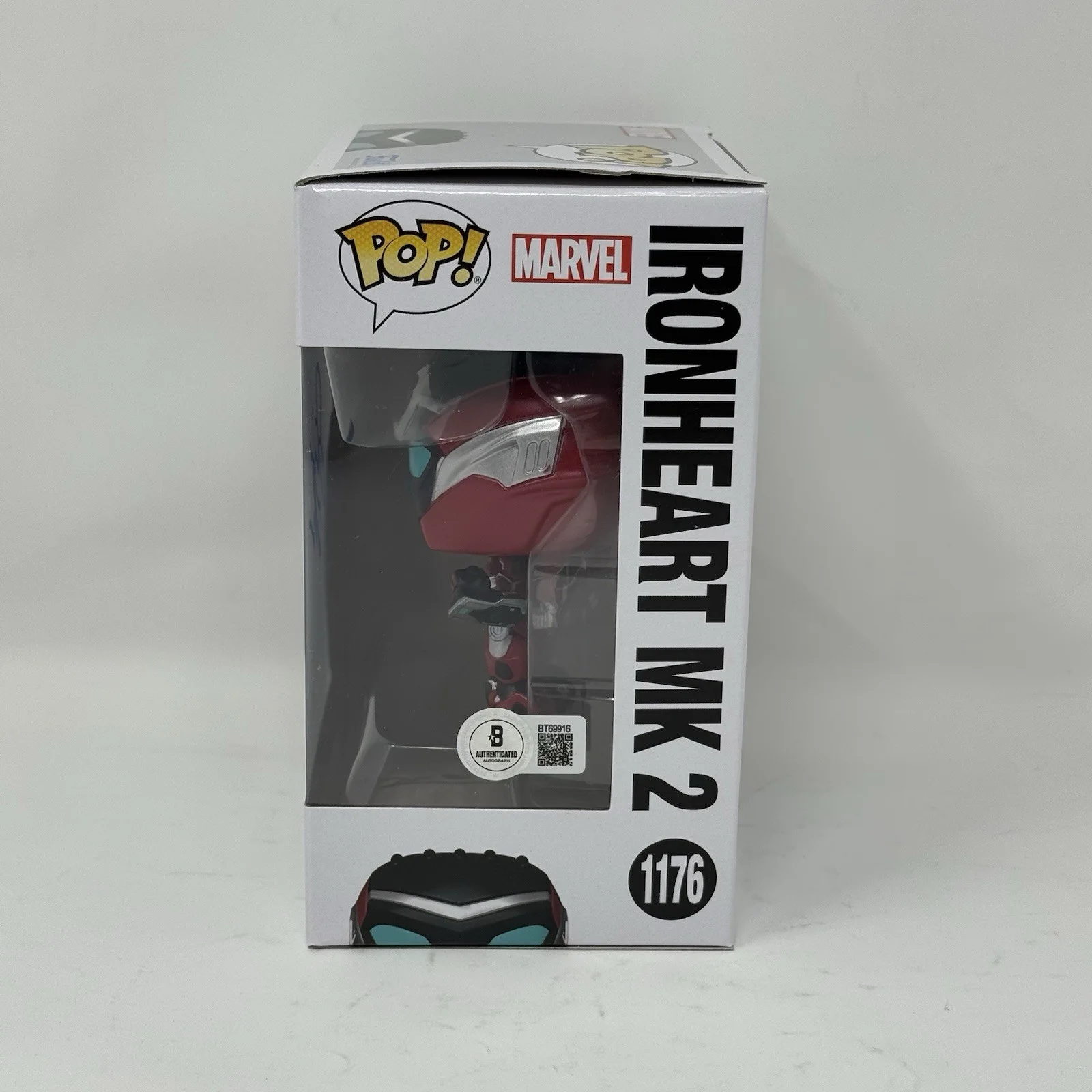Dominique Thorne — Dominique Thorne Signed Black Panther Ironheart MK 2 Funko Pop Marvel BAS COA, изображение 4
