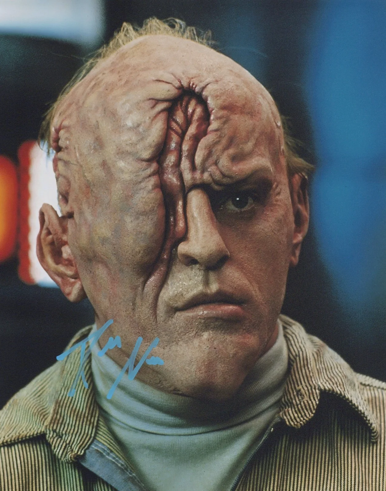 Dean Norris — Dean Norris in Total Recall Auto 8"x10" Signed Photo