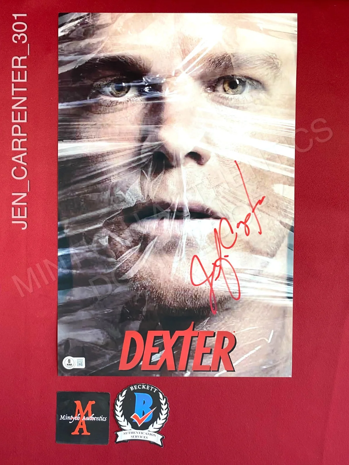 Jennifer Carpenter — Jennifer Carpenter autographed signed Dexter 11x17 photo Debra Morgan Beckett