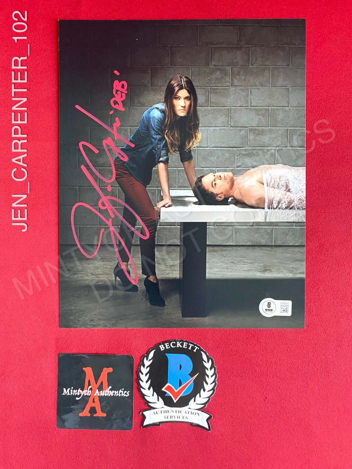 Jennifer Carpenter — Jennifer Carpenter autographed signed Dexter 8x10 photo Debra Morgan Beckett COA
