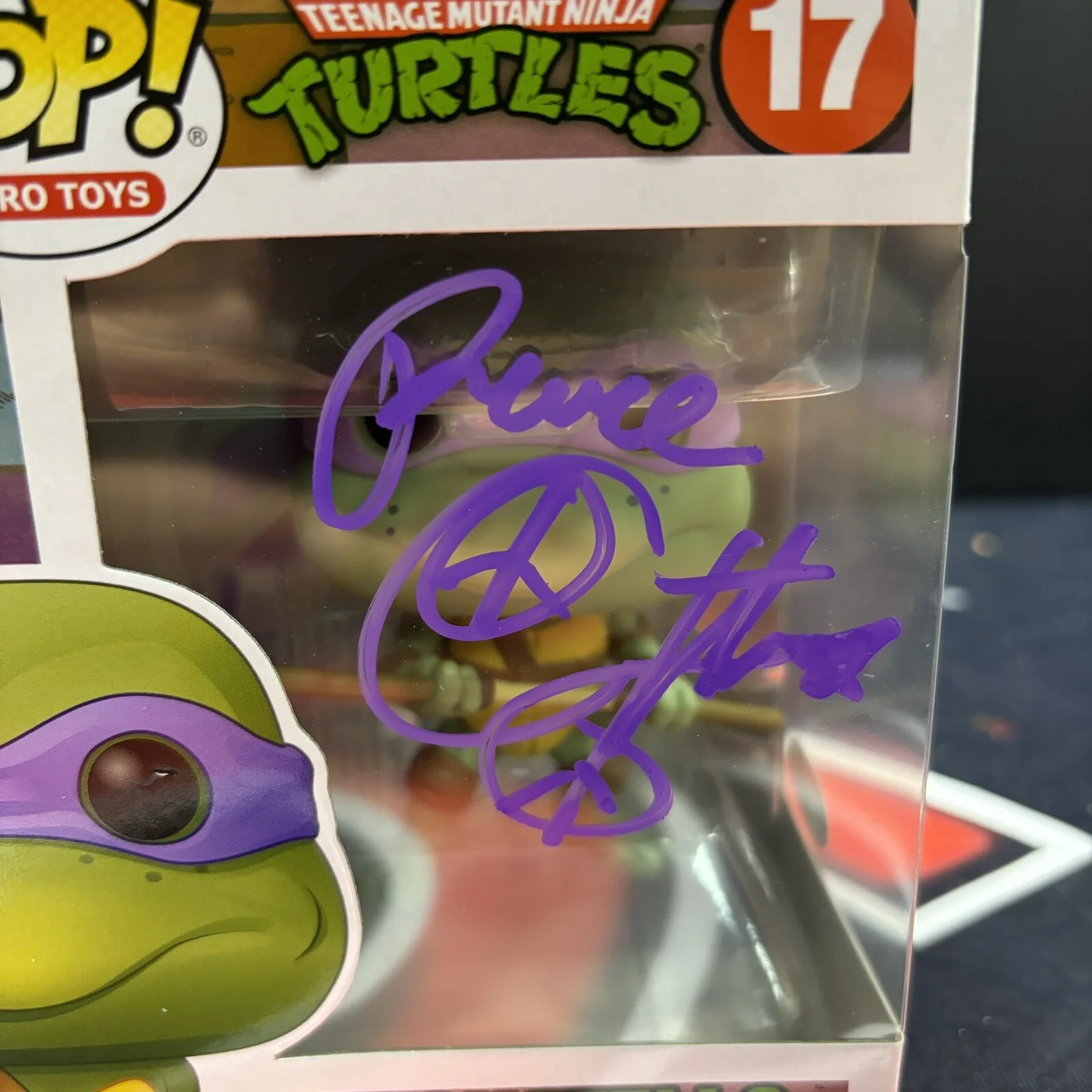 Corey Feldman — Corey Feldman Autographed Donatello TMNT Teenage Mutant Ninja Turtles Funko PSA, изображение 2