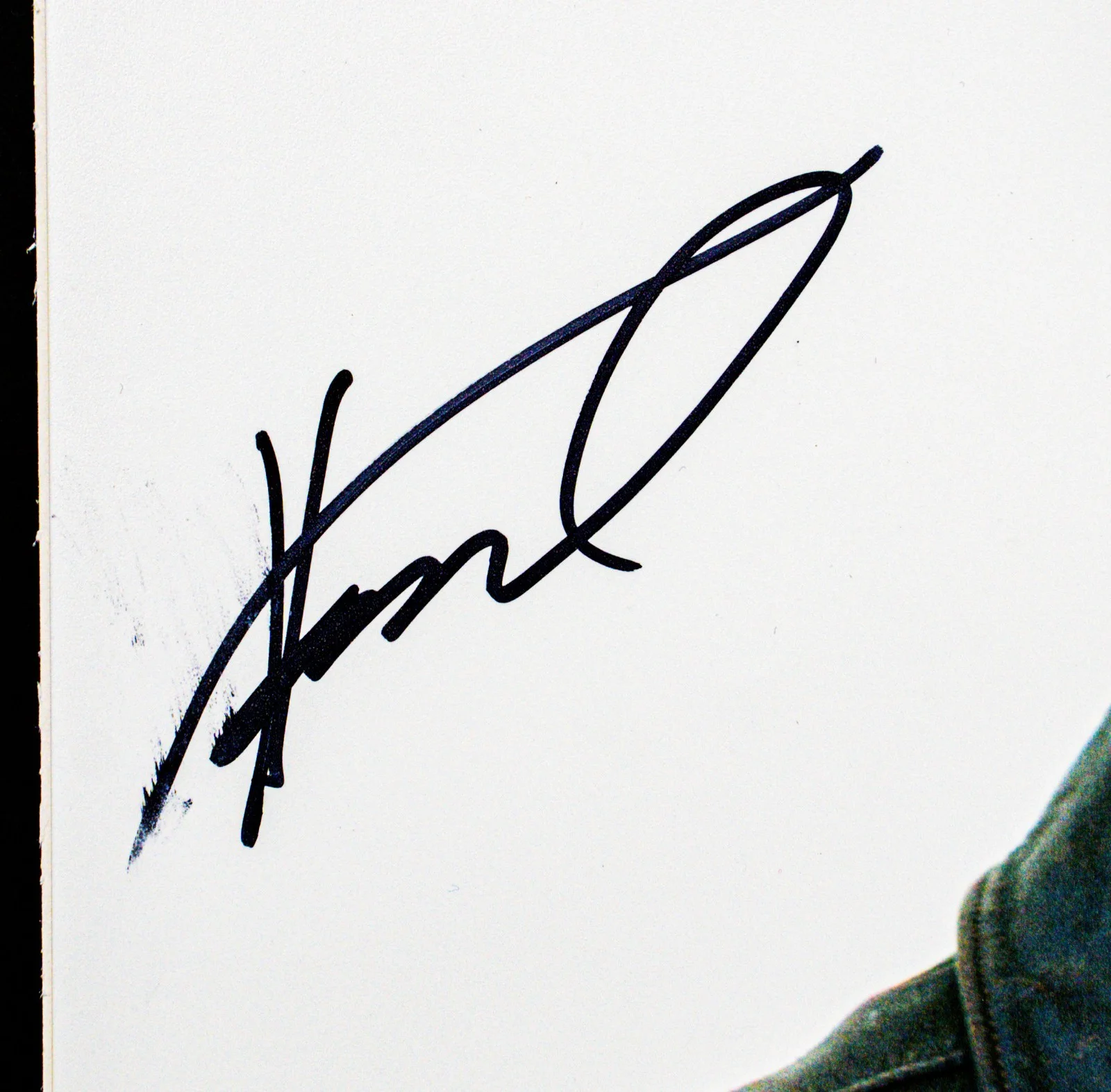 Henry Winkler — Henry Winkler 11x14 Autographed Photo JSA JJ38597, image 3