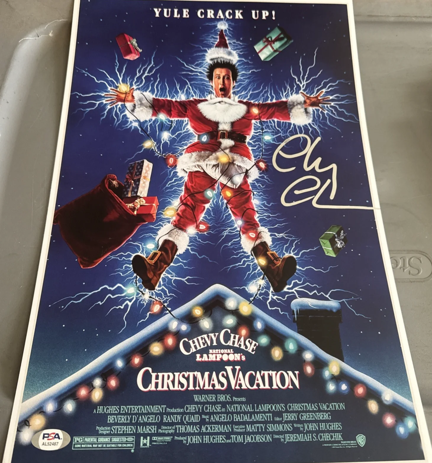 Chevy Chase — Chevy Chase Signed 12X18 Poster Photo Christmas Vacation PSA / DNA COA, image 3