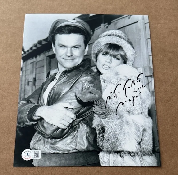 NITA TALBOT — NITA TALBOT SIGNED HOGANS HEROES 8X10 PHOTO BECKETT CERTIFIED #2