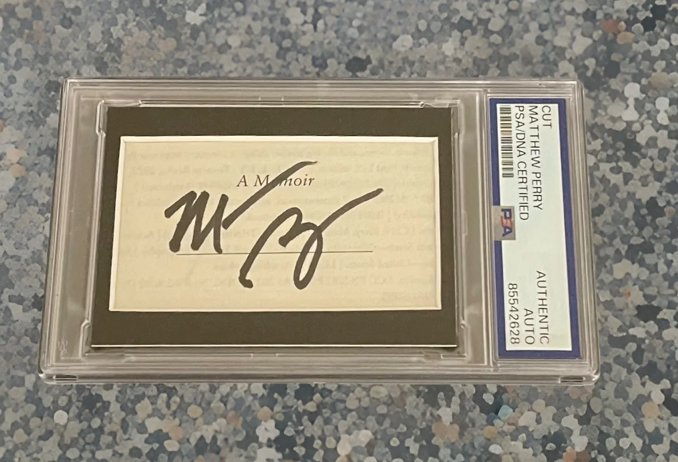 Matthew Perry — Matthew Perry PSA/DNA Signed Cut Signature Autographed Slabbed Friends, изображение 3