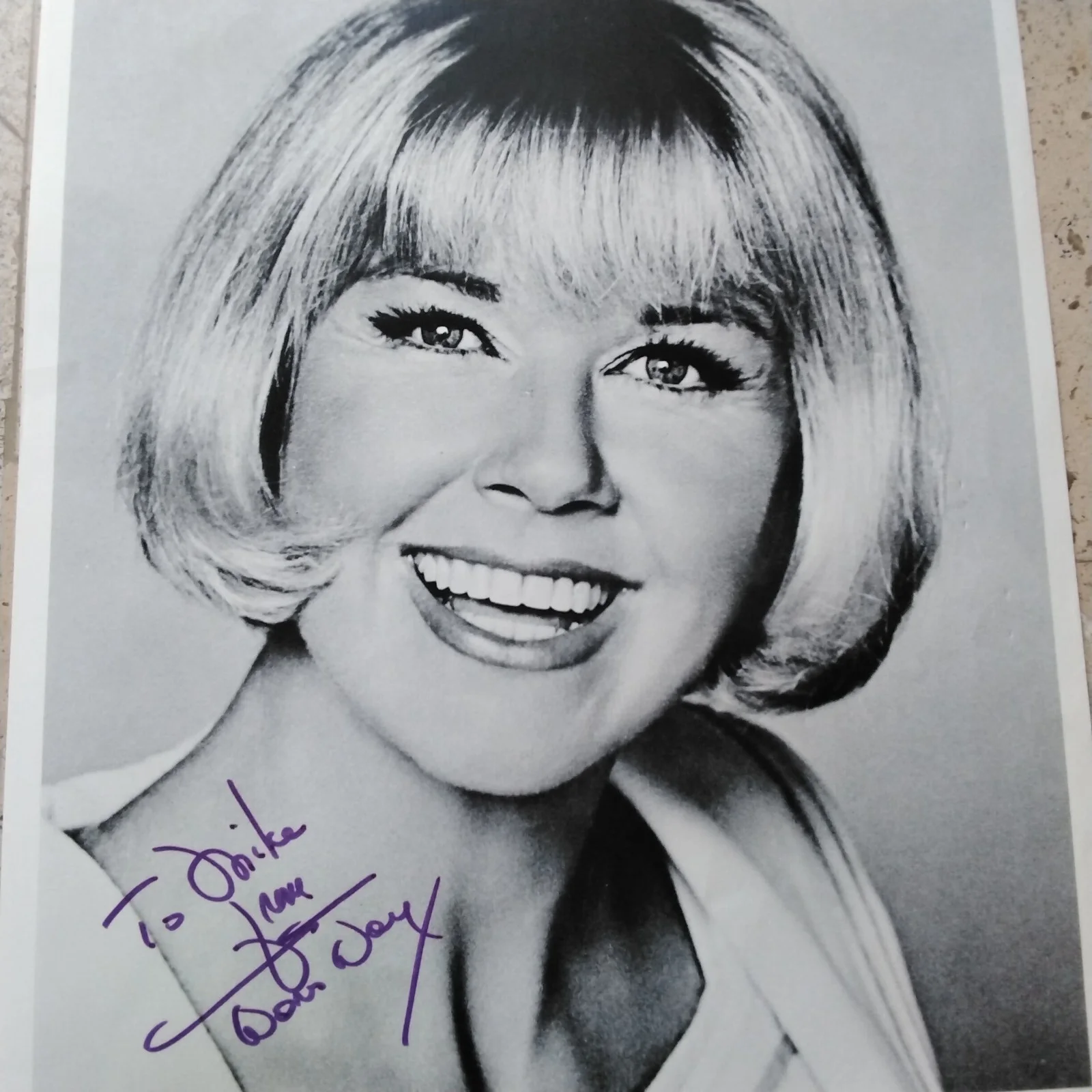 Doris Day SIGNED Photo Movie TV Actress Pillow Talk Love Calamity Jane Que Sera, изображение 2