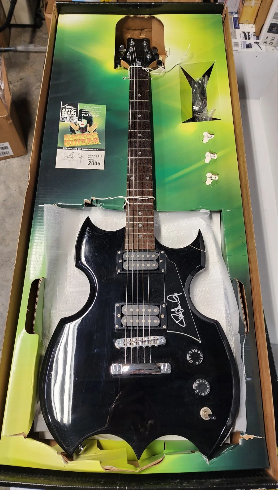 Lyon By Washburn Electric Guitar for Paul Stanley from KISS 2006 SEE ALL PICS, изображение 2