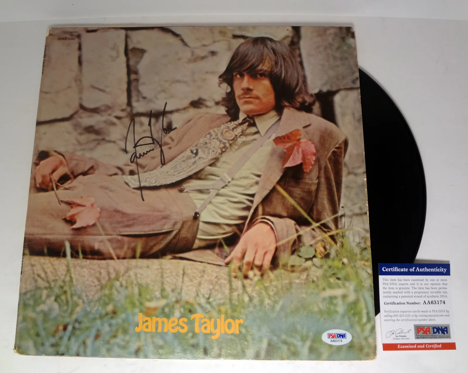 James Taylor — James Taylor Signed Autograph Self Titled Vinyl Record Album PSA/DNA COA