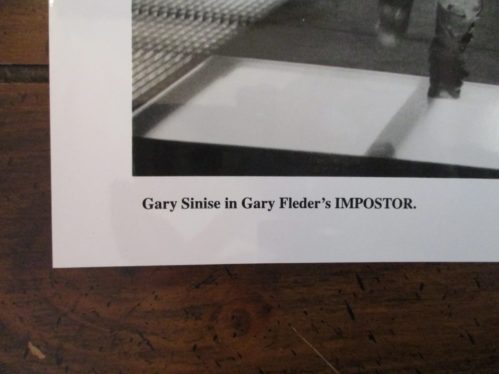 Gary Sinise ("IMPOSTER") 2001 8 x 10 Glossy Black and White Press Photo, изображение 2