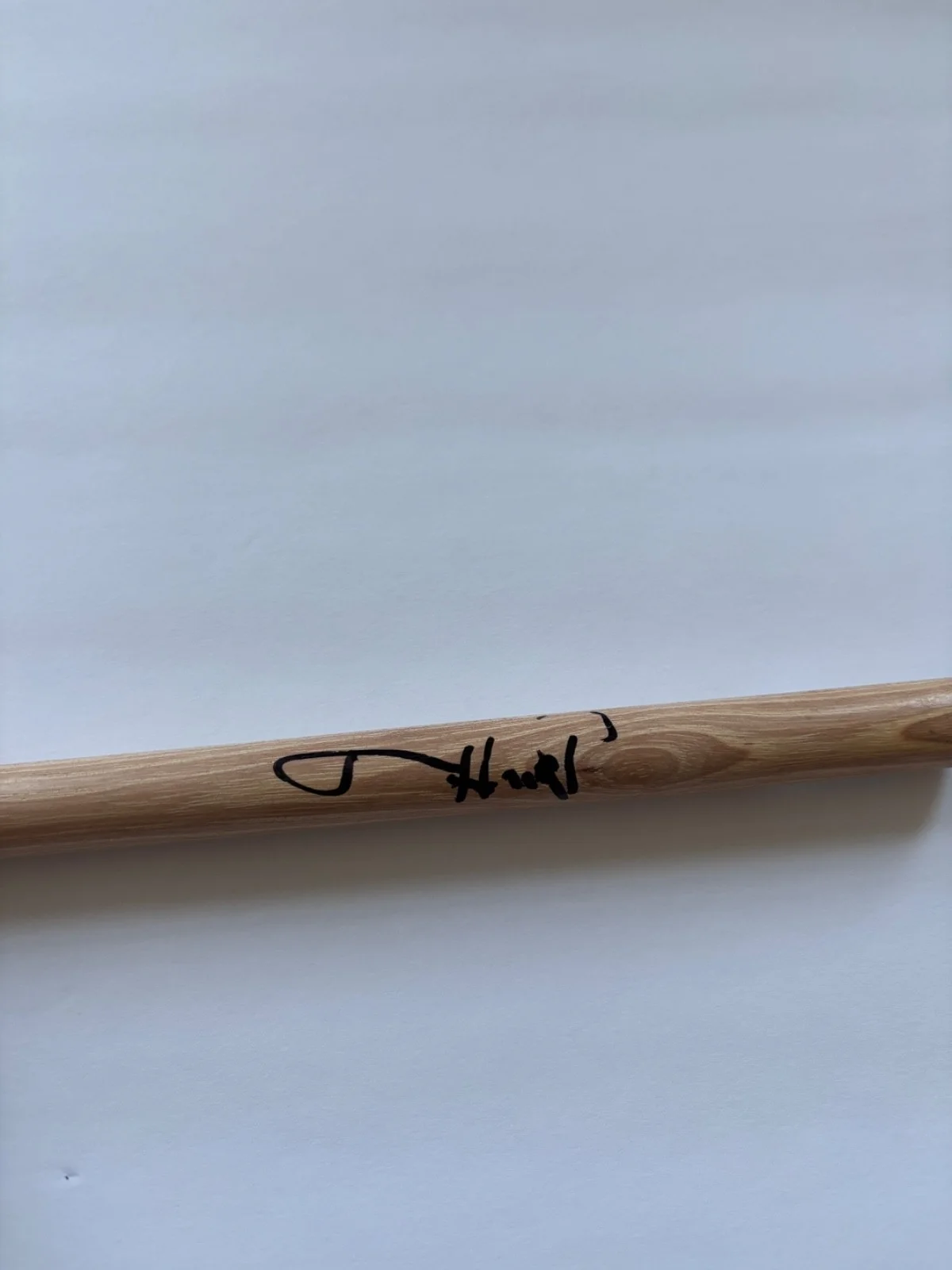 DOMINIC DOM HOWARD SIGNED DRUM STICK DRUMSTICK MUSE BAND DRUMMER BAS, image 2
