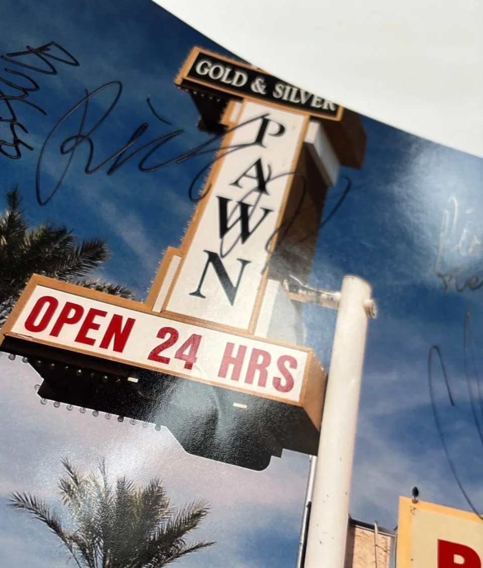 PAWN STARS TV CAST SIGNED 8X10 PHOTO RICK HARRISON OLD MAN BIG HOSS CHUMLEE BAS, изображение 2