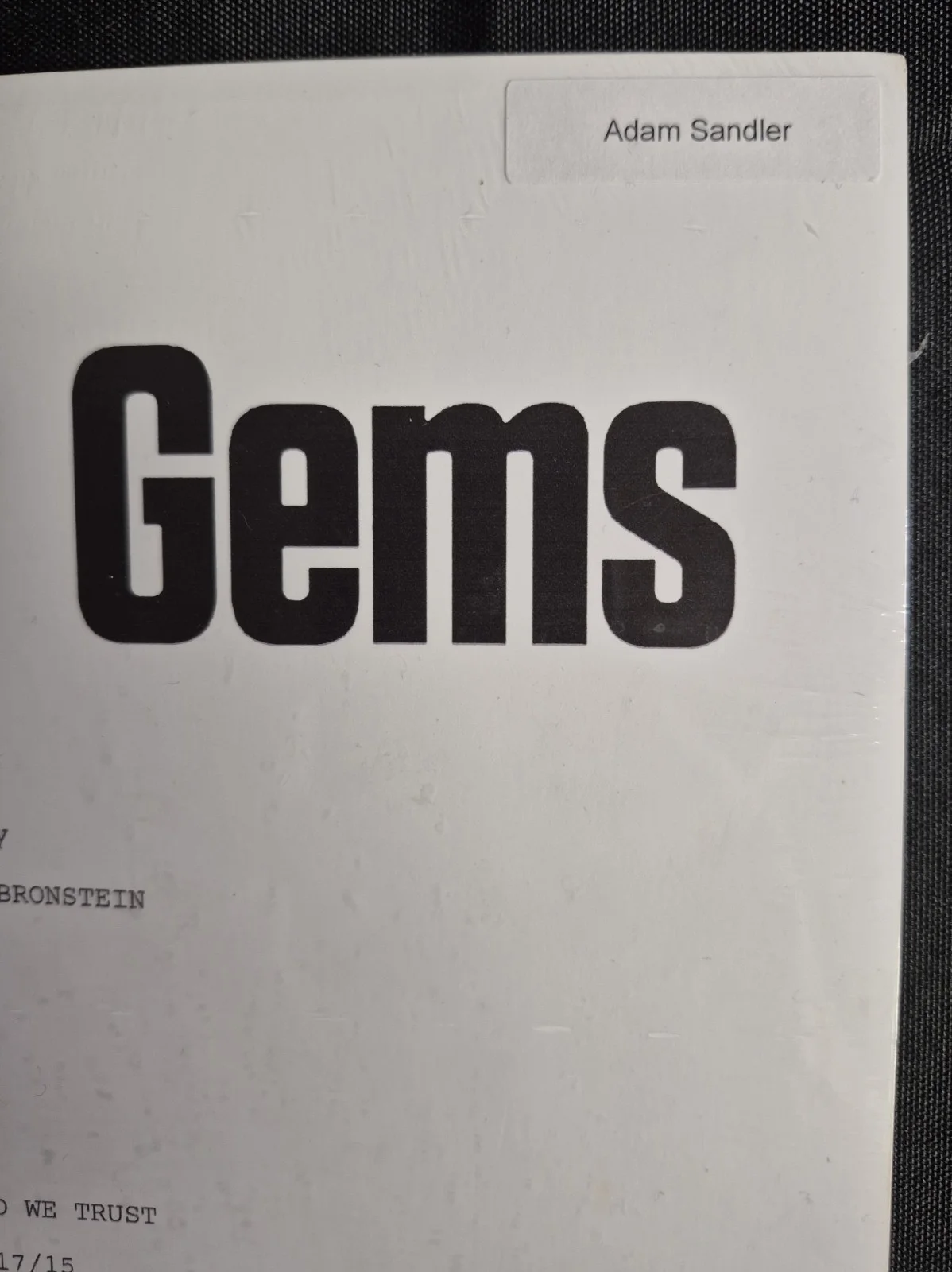adam sandler — Adam Sandler Signed Movie Script Uncut Gems Beckett Authentication, image 2