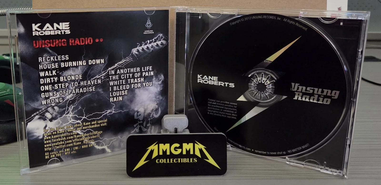 Kane Roberts - Signed Unsung Radio CD - Alice Cooper - AOR - OOP - Autographed, image 2