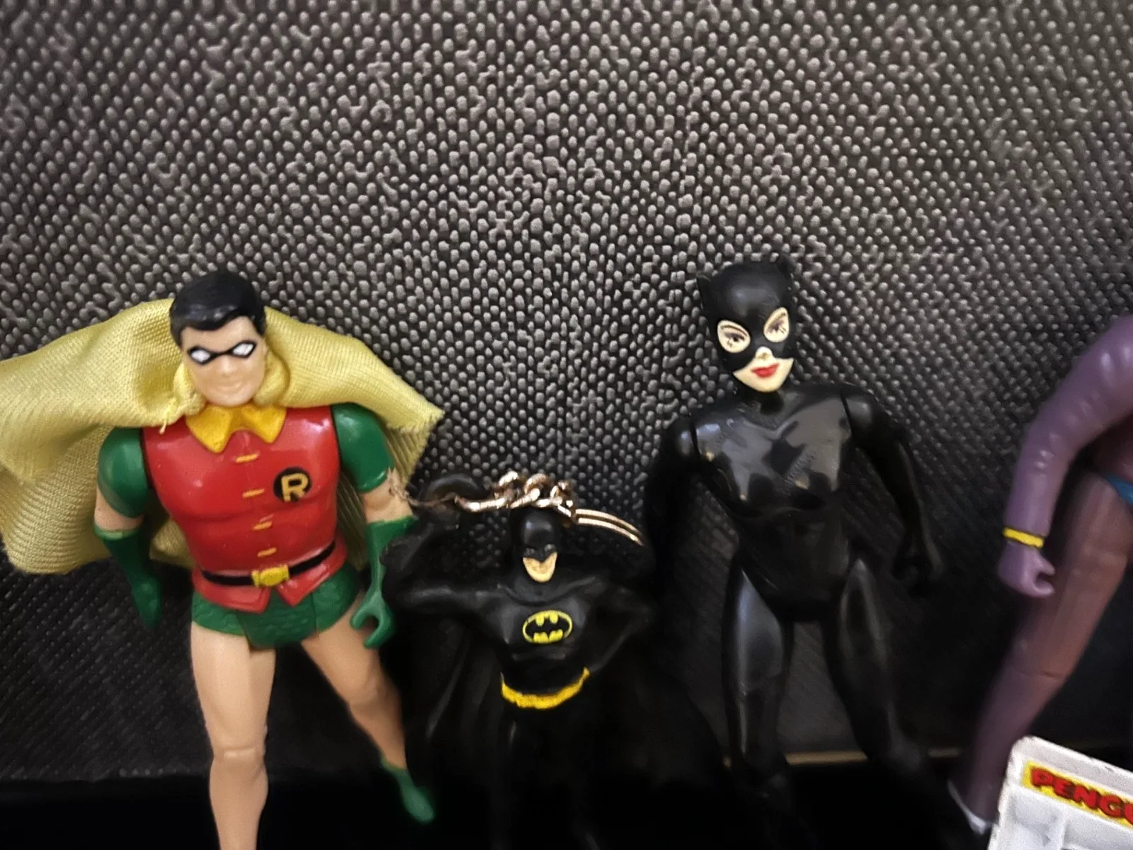 Vintage Collection of Batman figures ROBIN The Penguin THE JOKER cars Keyring, изображение 4
