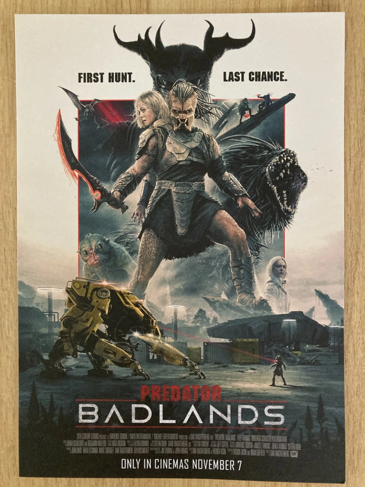 Cinema Poster: PREDATOR BADLANDS 2025 5 x Card / Postcard Set Elle Fanning, image 2
