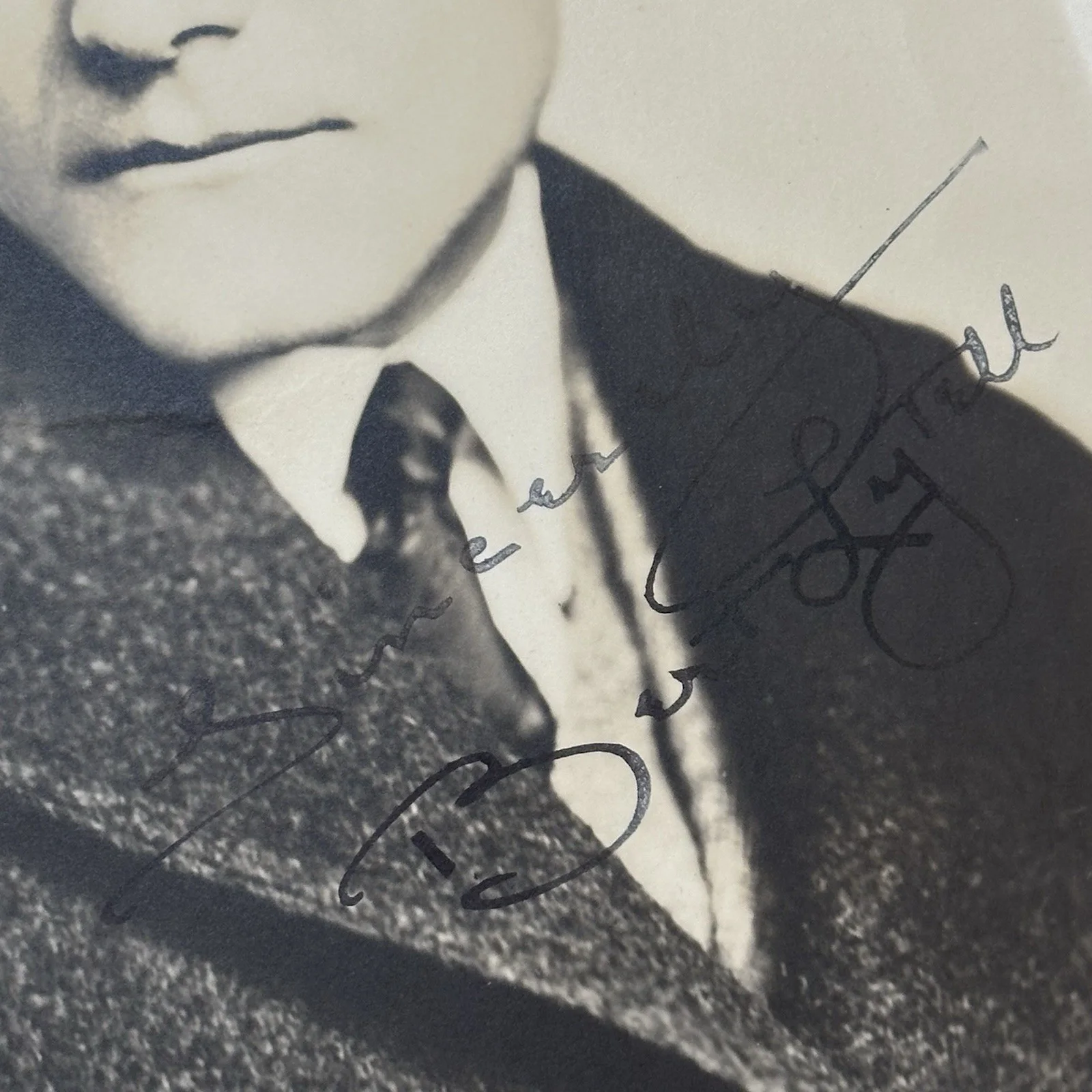 Bert Lytell — BERT LYTELL (d. 1954) Silent Film Talkies Movie Actor Autograph Signed Photo, изображение 2