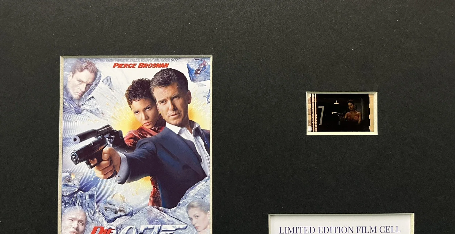 007 JAMES BOND.DIE ANOTHER DAY . 35mm Film Cell Mounted Display, изображение 3