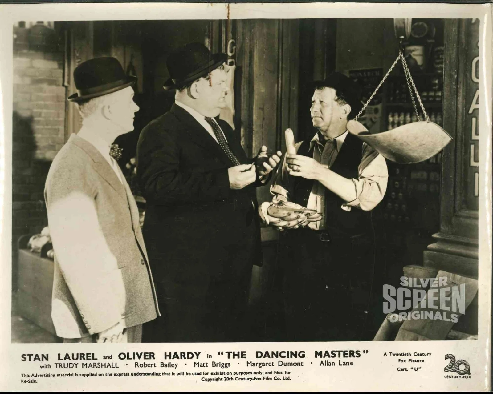 Dancing Masters 2x ORIGINAL UK FOH Lobby Cards Stan Laurel Oliver Hardy 1943, изображение 3