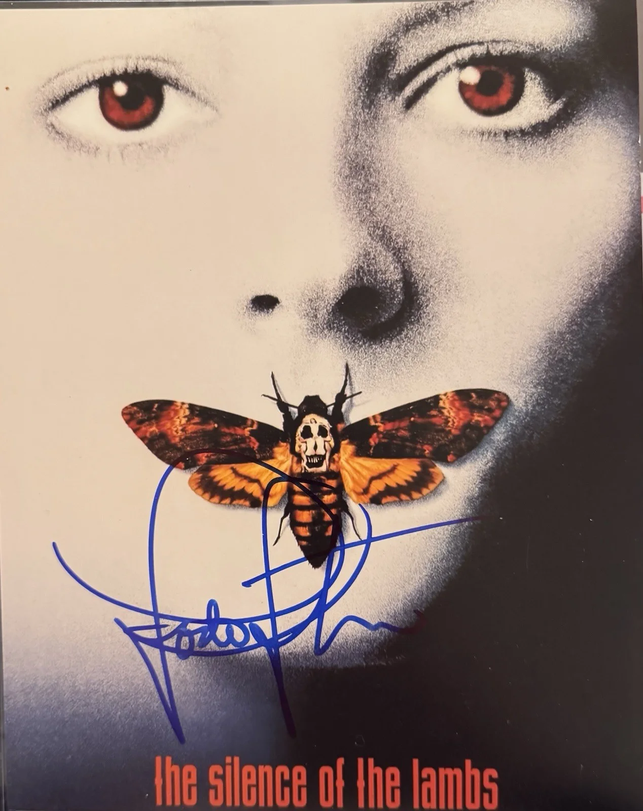 Jodie Foster — Jodie Foster, signed Autographed , 8x10 Color Photo , silence of the lambs