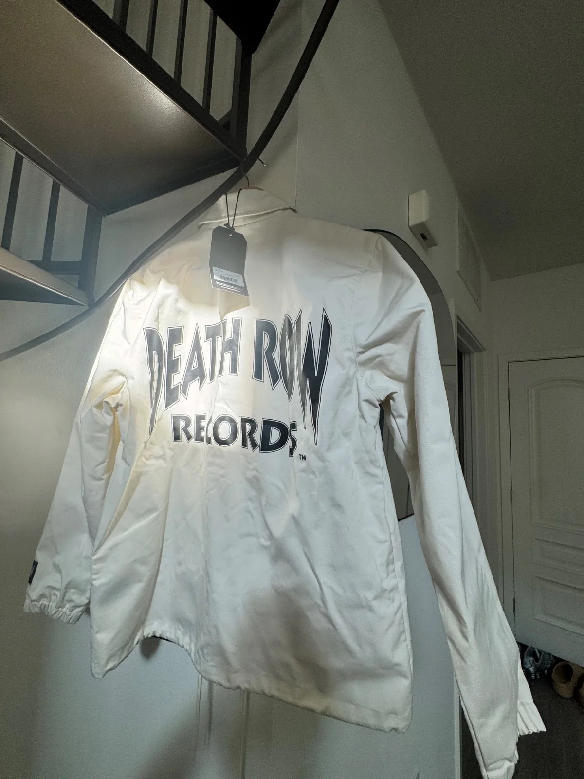 signed snoop dogg Jacket from tour, image 4