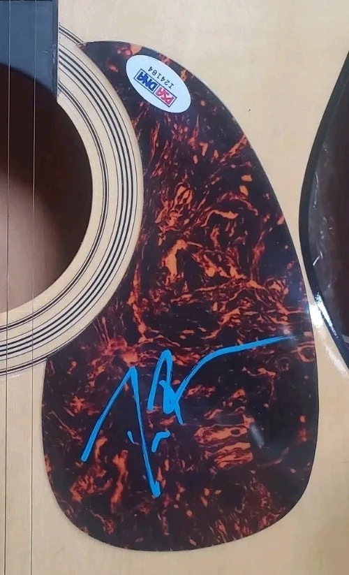 NICE Acoustic Dierks Bentley Autographed Guitar PSA COA Country Music Signed, image 2