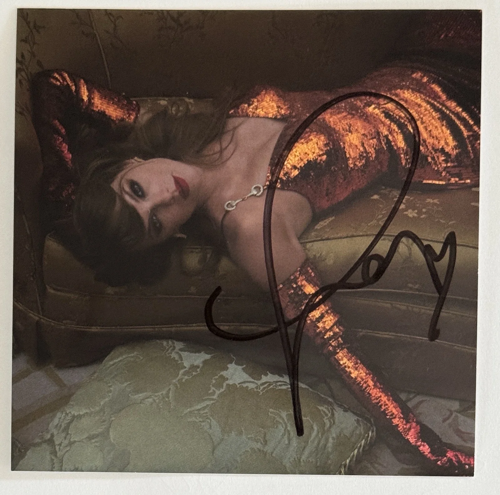 SIGNED CUTE HEART TAYLOR SWIFT LIFE OF A SHOWGIRL PHOTO #2 & CD BAS BECKETT COA, изображение 5